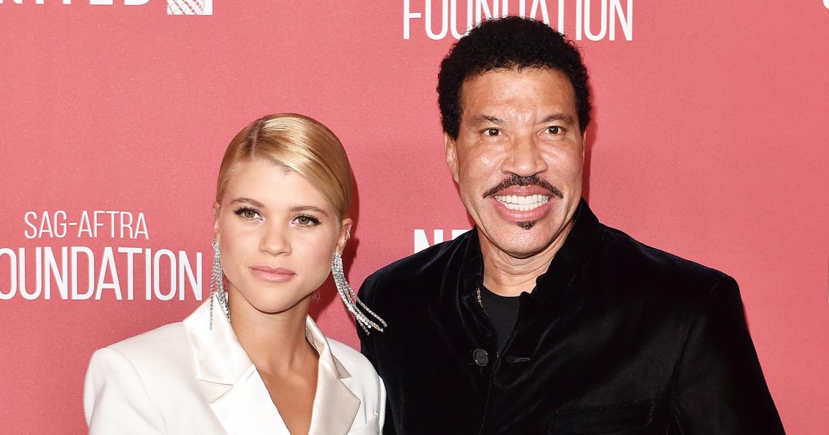 Lionel Richie is ‘thrilled’ about daughter Sofia’s pregnancy: ‘He couldn’t stop the tears’ (Exclusive)

 – Gudstory