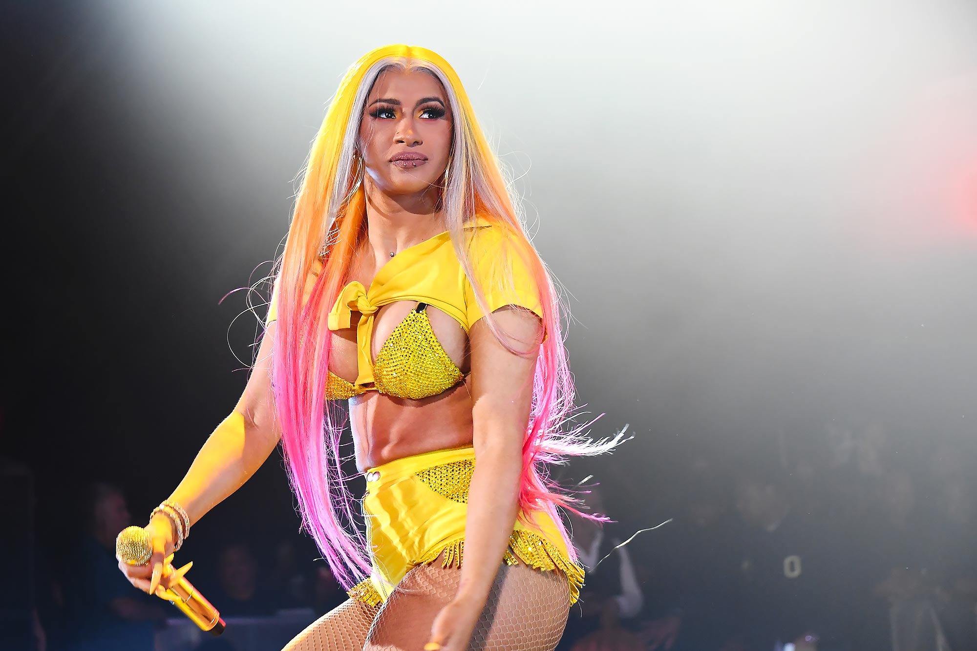 Cardi B, Uzun Süredir Ertelenen 2. Albümüyle İlgili Önemli Bir Güncelleme Paylaştı