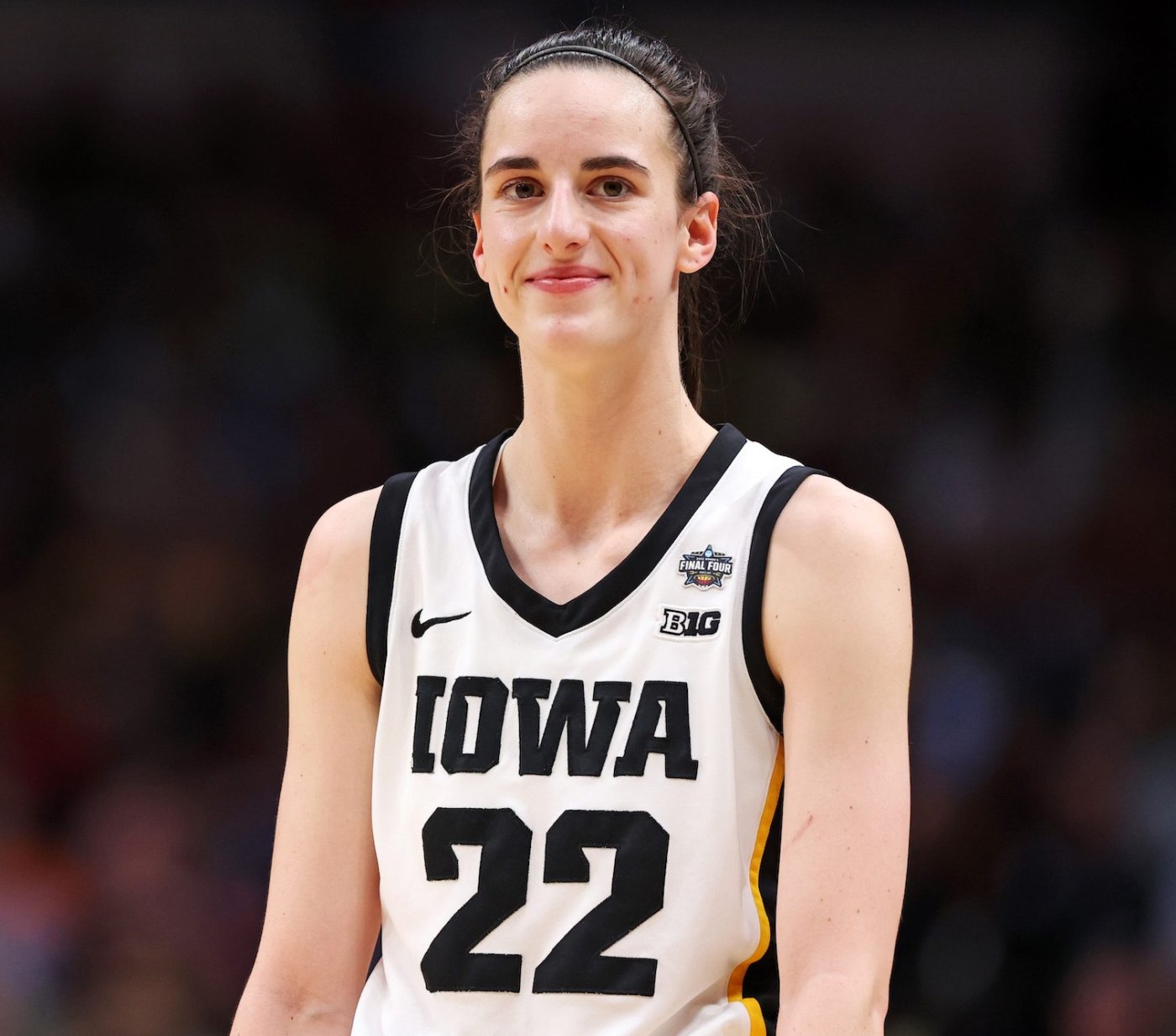 Iowa Hawkeyes Phenom Caitlin Clark Declares For Wnba Draft Us Weekly