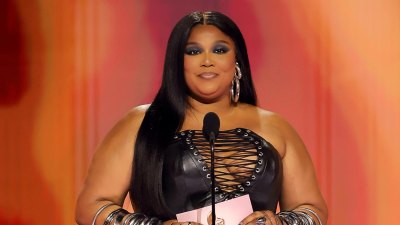 Social Media Is Very Confused by Lizzo Presenting at the Grammys Following Harassment Lawsuit 668