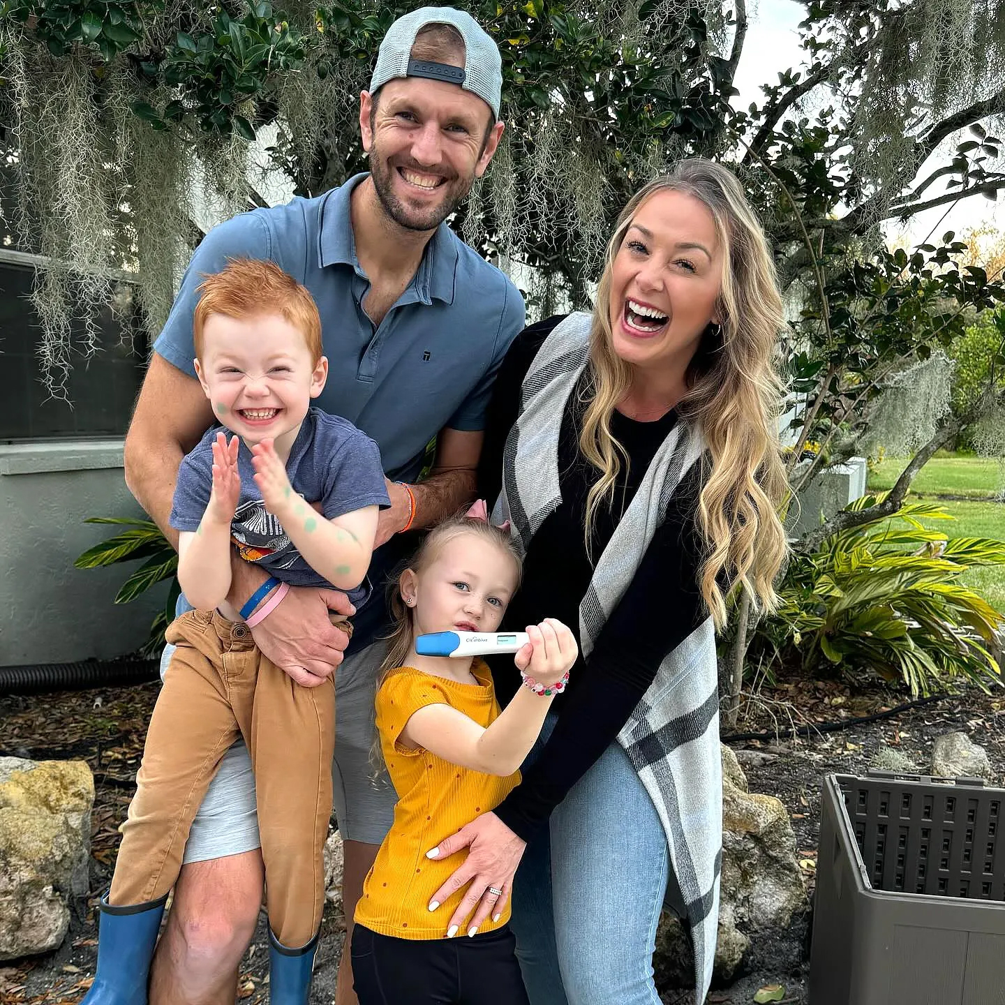 Jamie Otis von MAFS bringt mit Doug Hehner Zwillinge zur Welt: Sehen Sie sich ihre Namen an