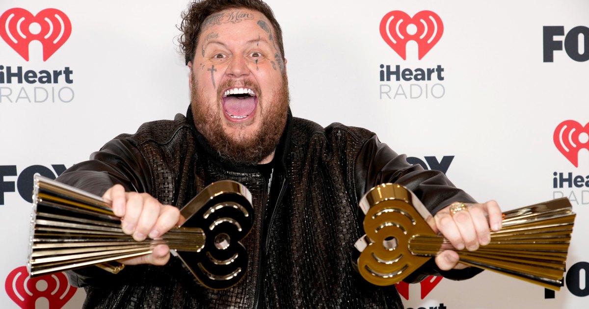Jelly Roll Celebrated iHeartRadio Wins by Streaking Through Hotel