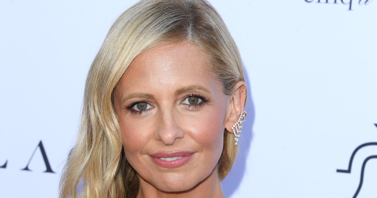 Dolly Parton Could Get Sarah Michelle Gellar to Consider Buffy Reboot