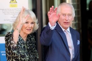 King Charles visits cancer centre as public engagements resume