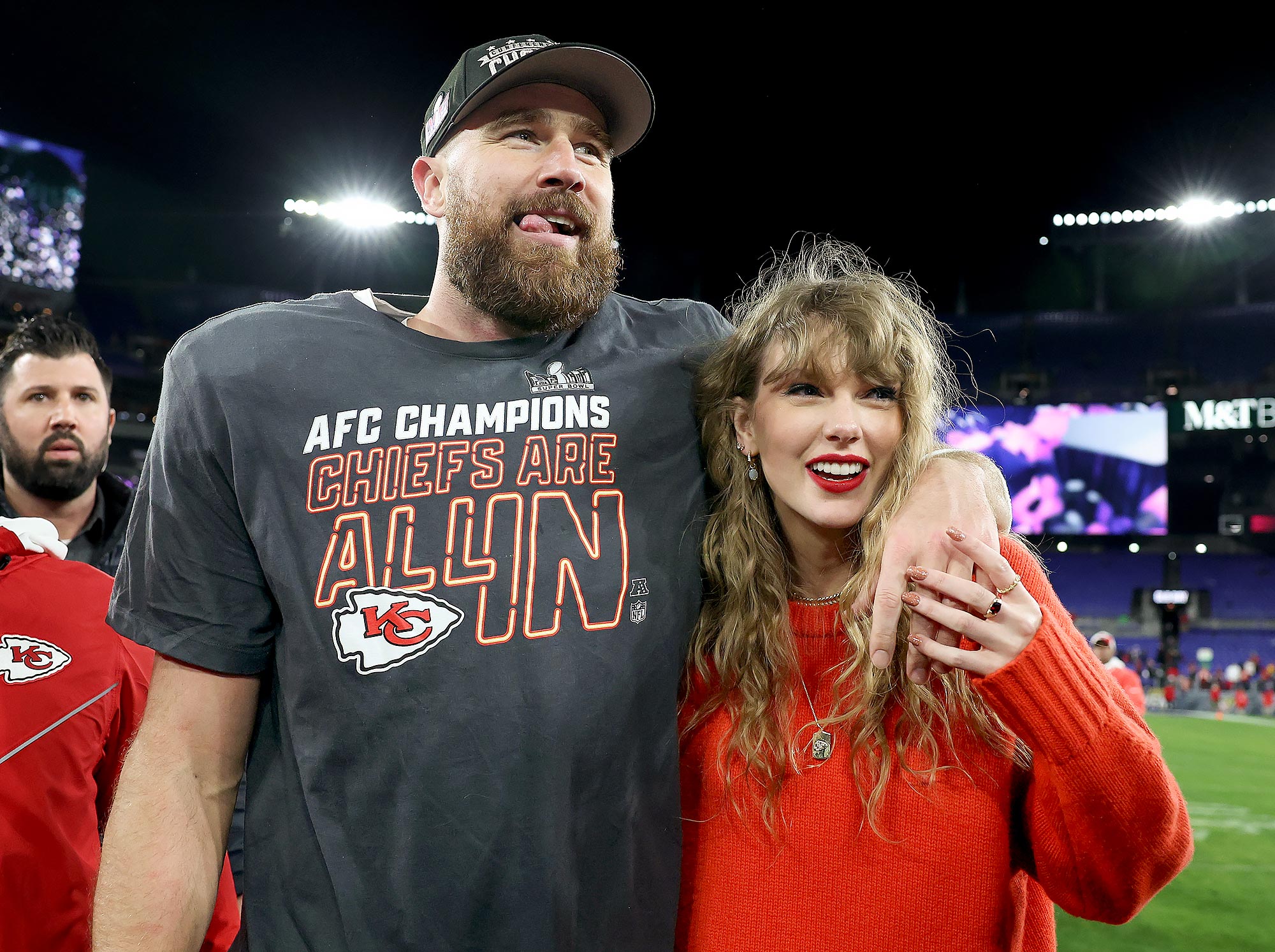 Travis Kelce Jokes That He Doesn’t Know ‘How the F—k’ He Pulled Girlfriend Taylor Swift