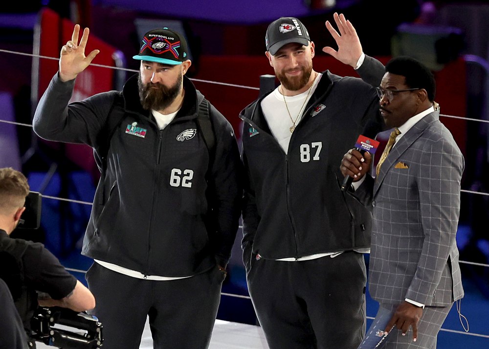 Recapping the Most Unhinged Moments From Travis and Jason Kelce's Live 'New Heights' in Cincinnati