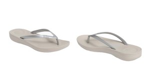 FitFlop iQushion Flip Flops
