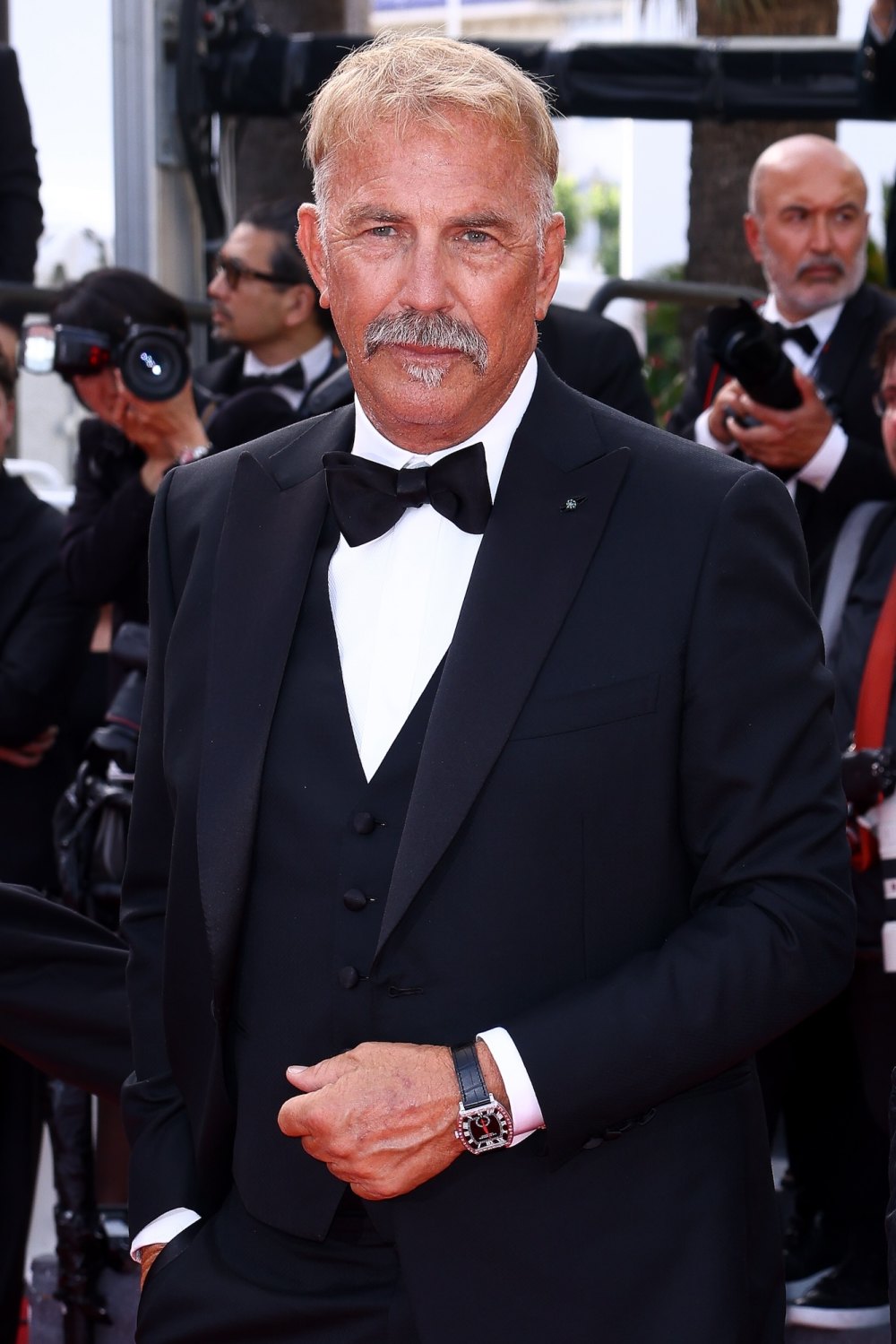 Kevin Costner Cries Tears of Joy During 10Minute Applause in Cannes