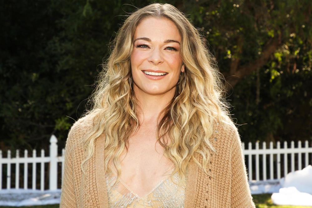 LeAnn Rimes Is Us Weeklys Woman Crush Breaking Down 5 Reasons Why