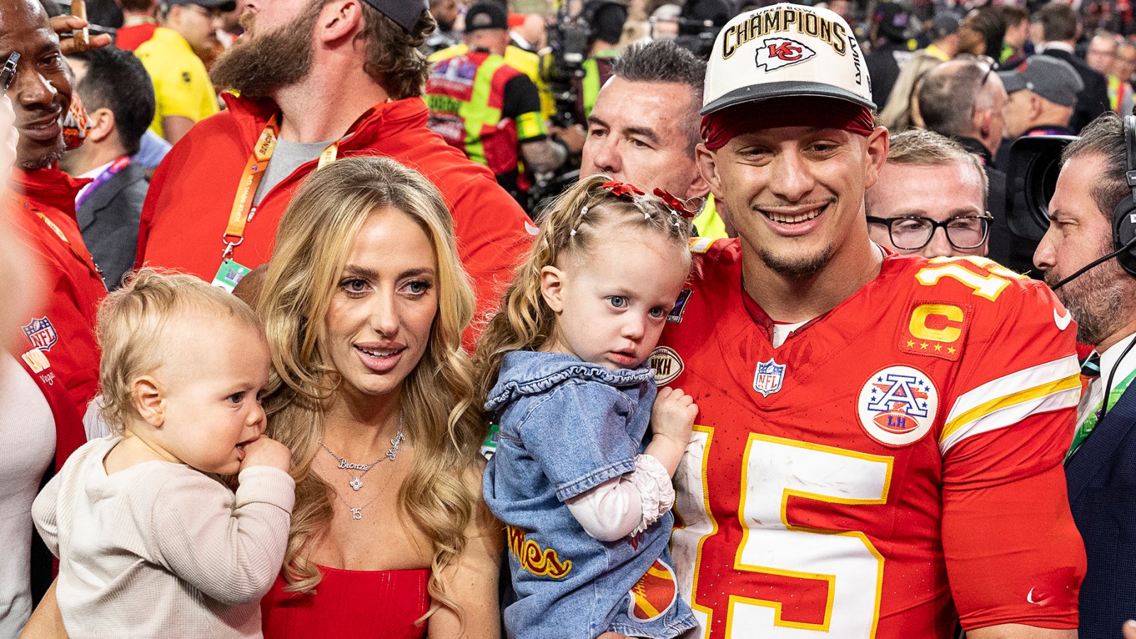 Patrick Mahomes Sweetly Reads Picture Books to His 2 Kids