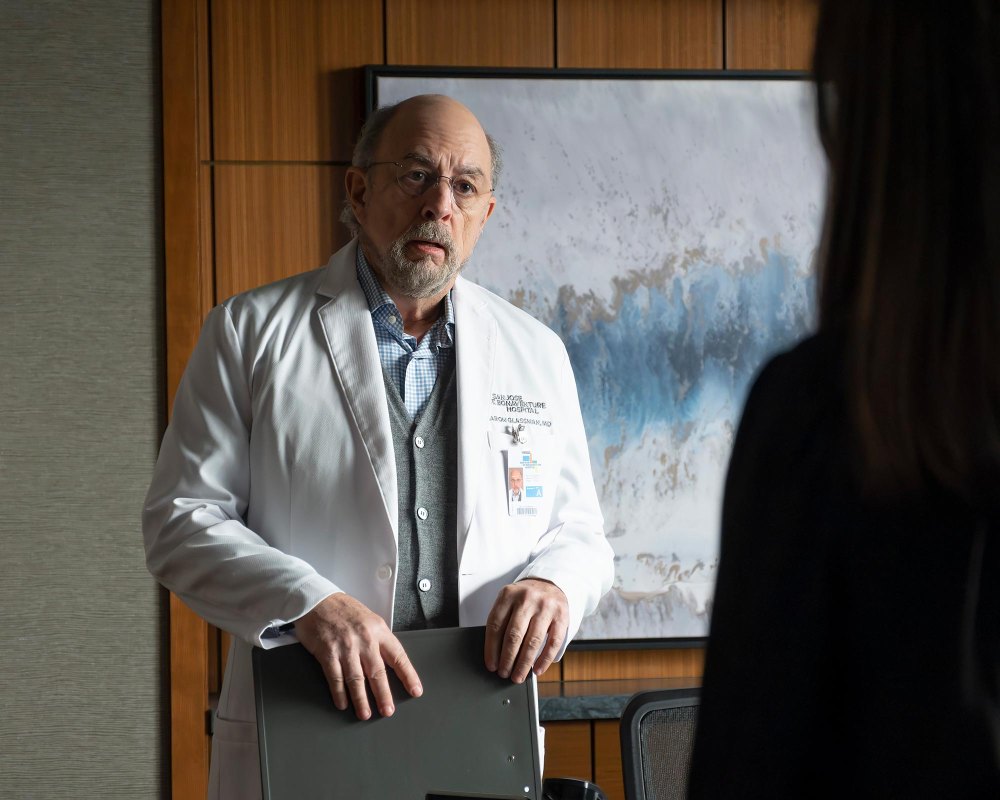 The Good Doctor's Shaun Struggles to Save Glassy and Claire in Series Finale: How the Show Ended: 