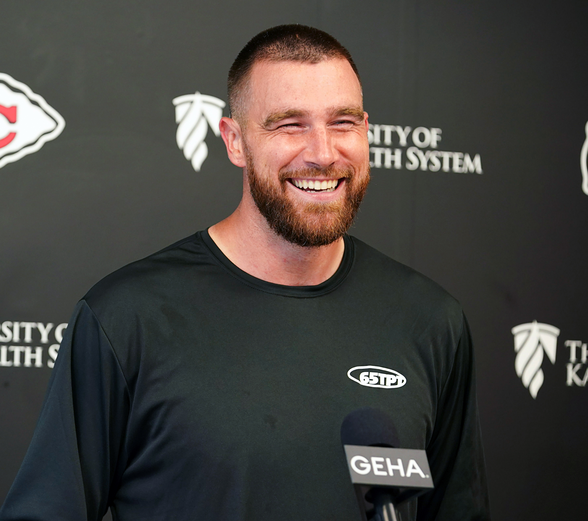 New Photo - Longtime Game Show Lover Travis Kelce 'Had a Blast' Filming New Series | HN1I80B | 2024-05-01 18:08:01