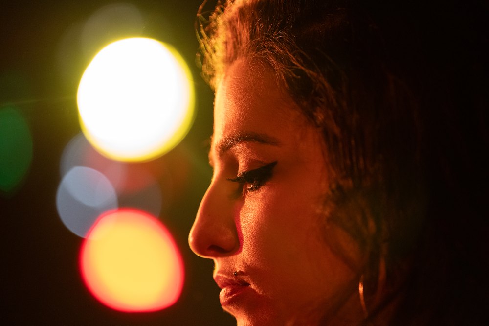 La estrella de 'Back to Black', Marisa Abela, aborda la reacción violenta por su interpretación de Amy Winehouse 