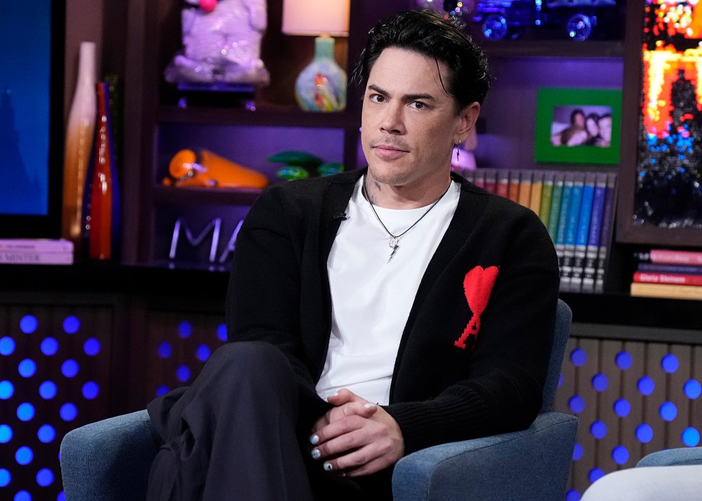 ‘SNL’ Dings Tom Sandoval Again in ‘Weekend Update’ Segment, Now Implying He’s a ‘Parasite’