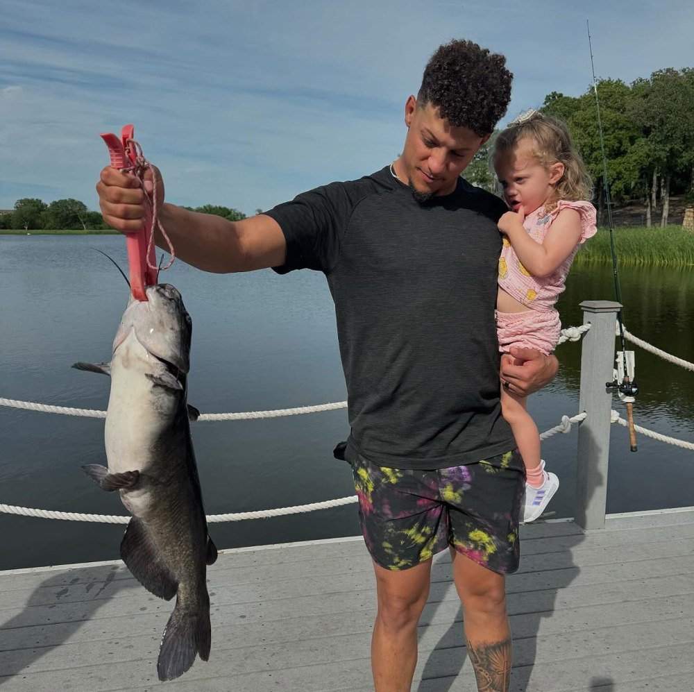 Brittany Mahomes Celebrates ‘MVP Dad’ Patrick in Father’s Day Tribute: 