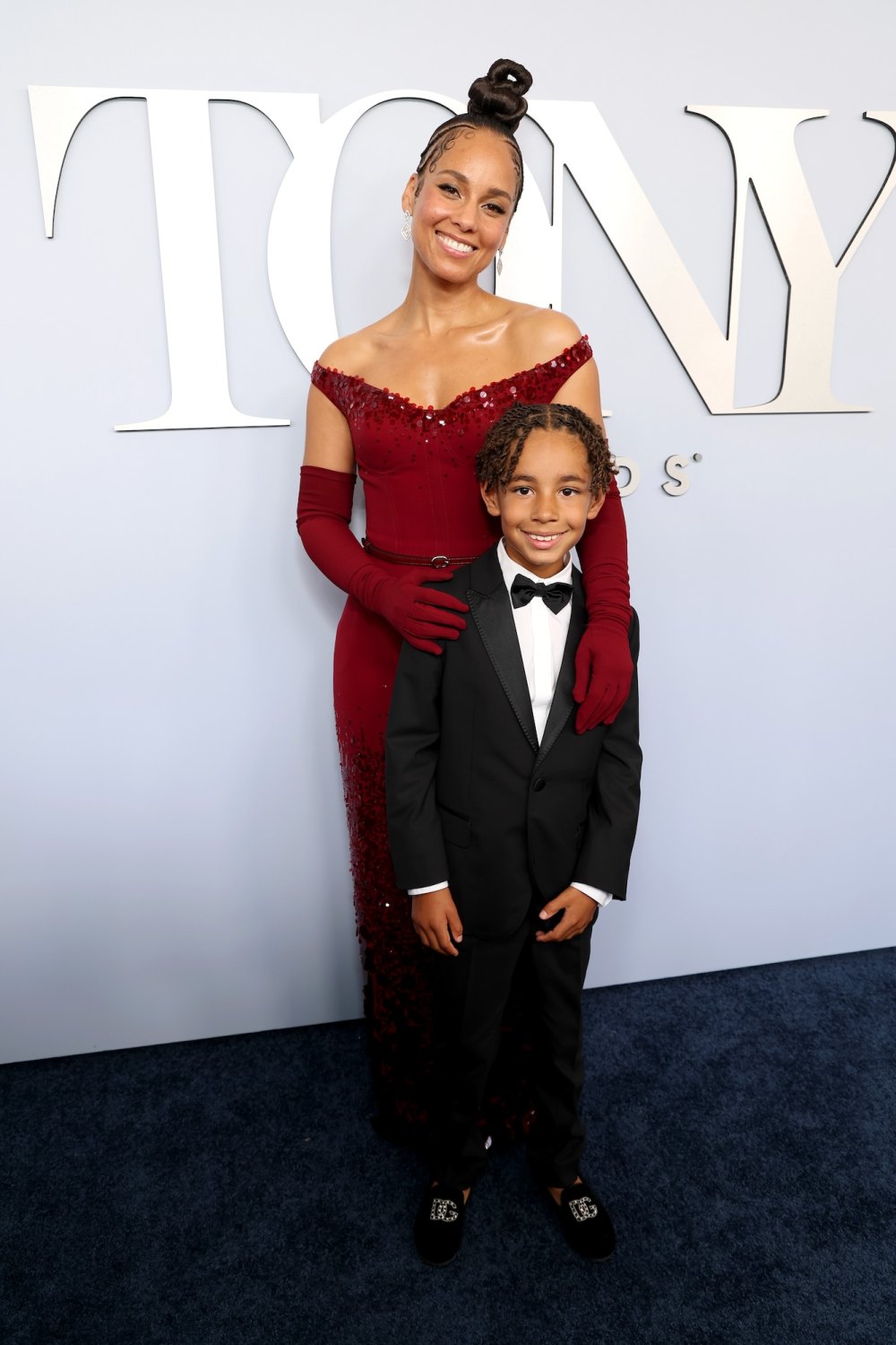 GettyImages-2157863743-Alicia-Keys-with-son