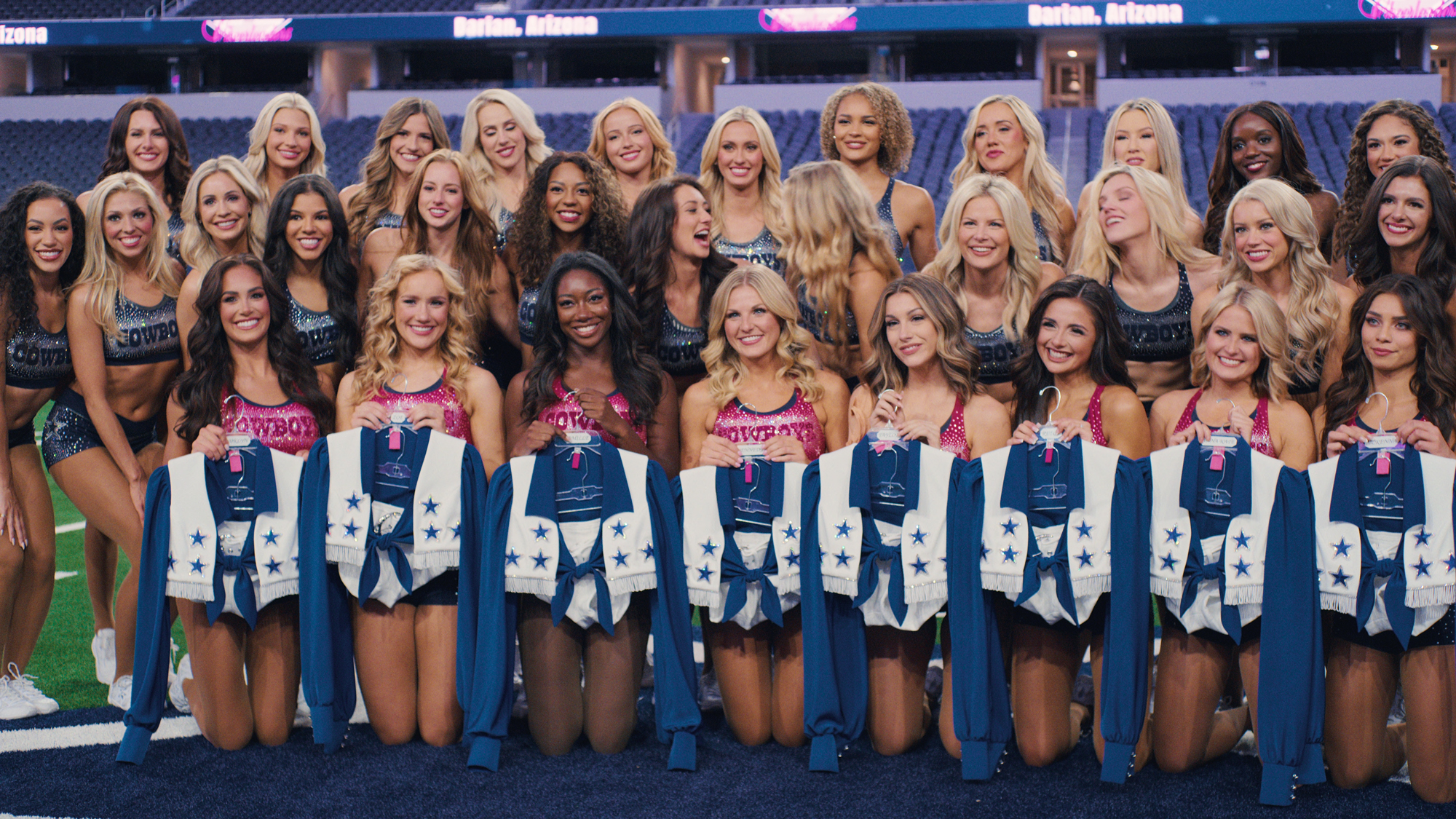 NFL-Cheerleader-Gehälter: Wie viel Geld verdienen sie während der Football-Saison?