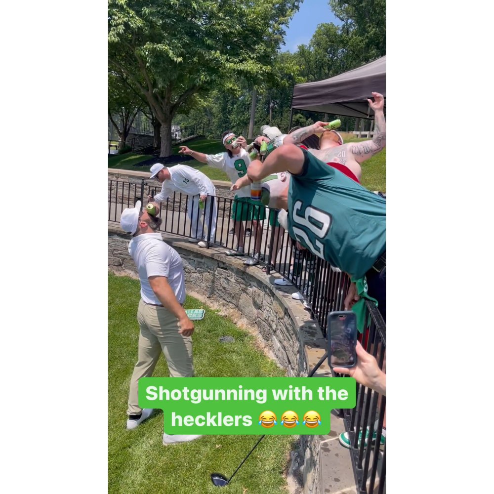 Jason Kelce Chugs Beers With Fans for Charity Event at Golf Club: 