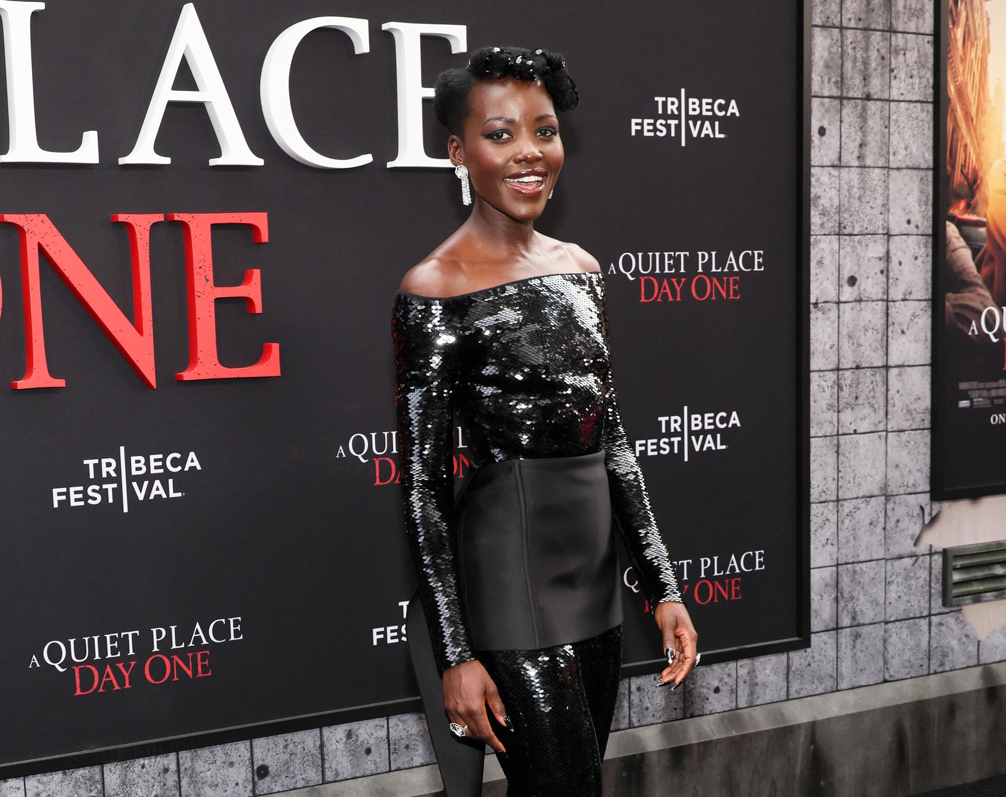 Tại sao Lupita Nyong'o 'bảo vệ' các mối quan hệ của cô ấy: 'Đó là trách nhiệm pháp lý'