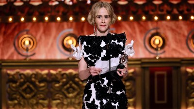 NEW YORK, NEW YORK - JUNE 16: Sarah Paulson accepts the Best Leading Actress in a Play award for 