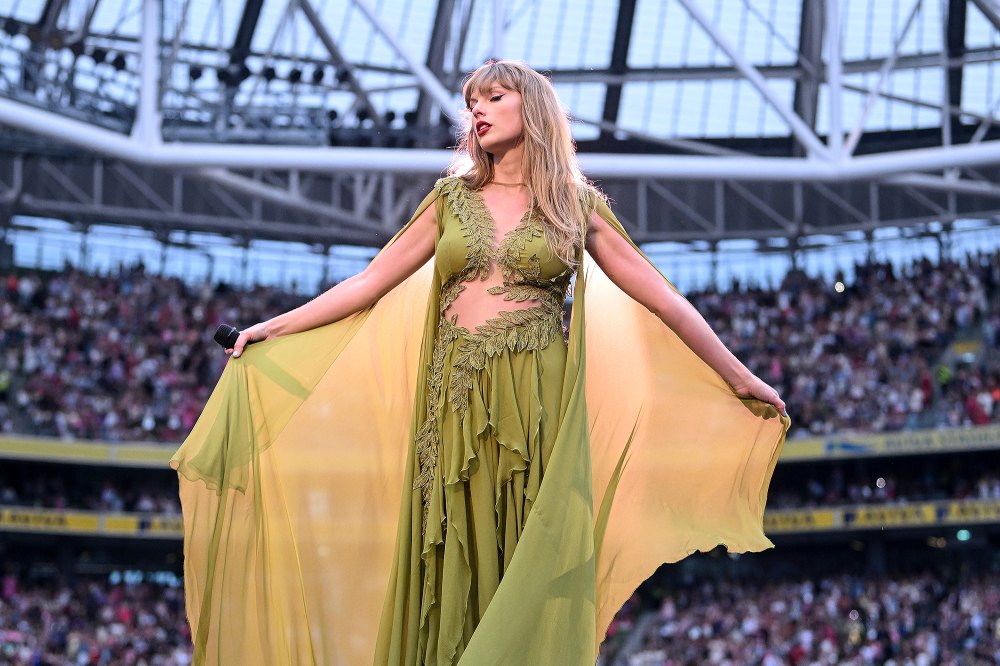 Taylor Swift Interrupts Dublin 'Eras Tour' Performance of 'Willow' to Check on Concertgoer in Need
