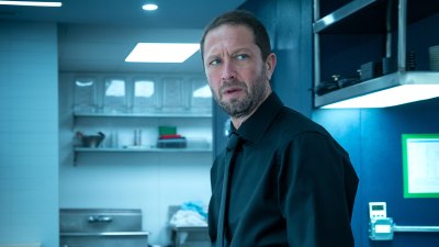 The Bear’s Ebon Moss-Bachrach Wants Fans to Stop Yelling ‘Cousin’ at Him: 'Don’t Have Much for You'
