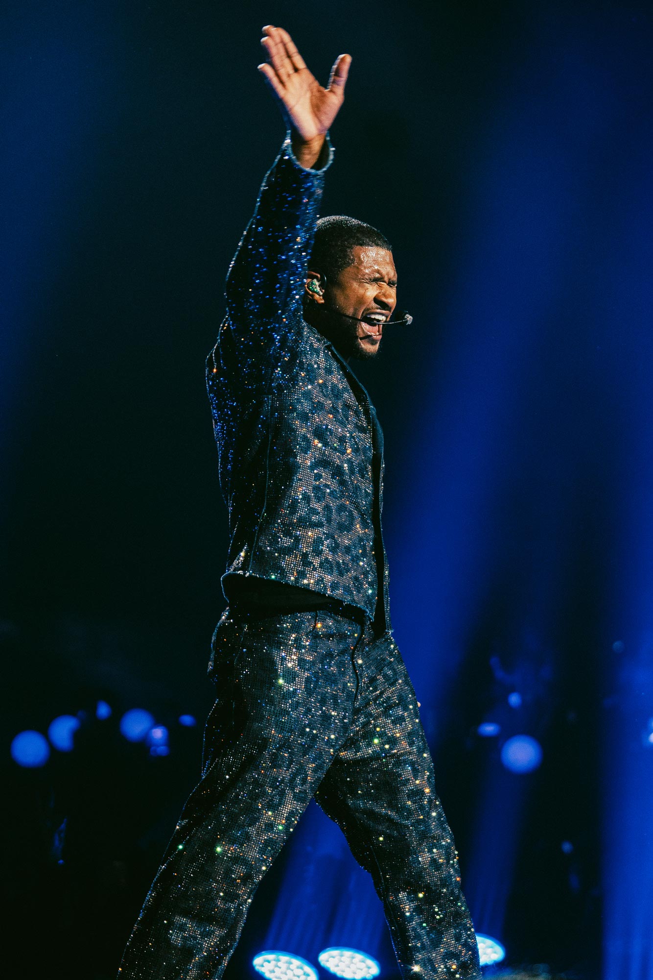 Usher kündigt neuen Konzertfilm „Usher: Rendezvous in Paris“ an