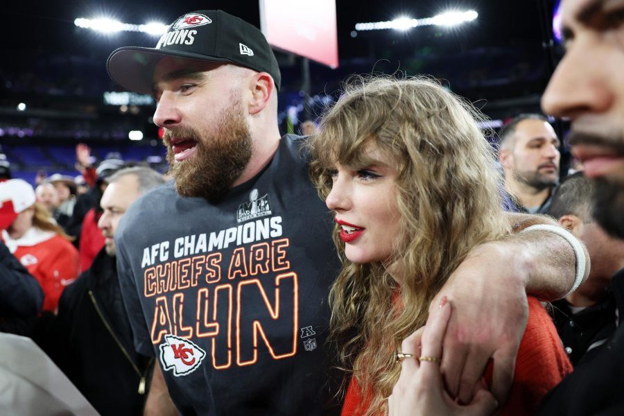 What Kids Choice Awards Blimps Did Taylor Swift and Travis Kelce End Up Winning