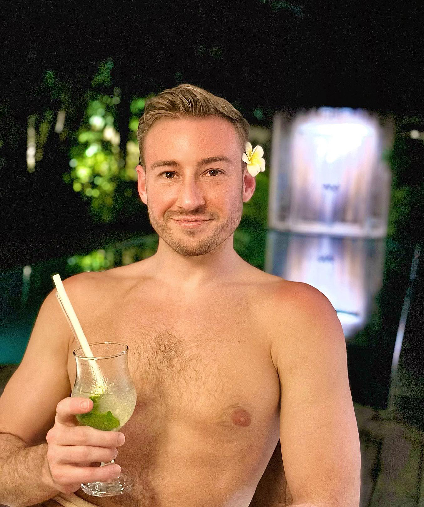 Matthew Mitcham ผู้ชนะเลิศเหรียญทองเกย์อย่างเปิดเผยคนแรกปกป้องการมี OnlyFans