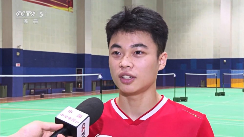 Badminton Star Zhang Zhijie Dies at 17 After Collapsing on the Court