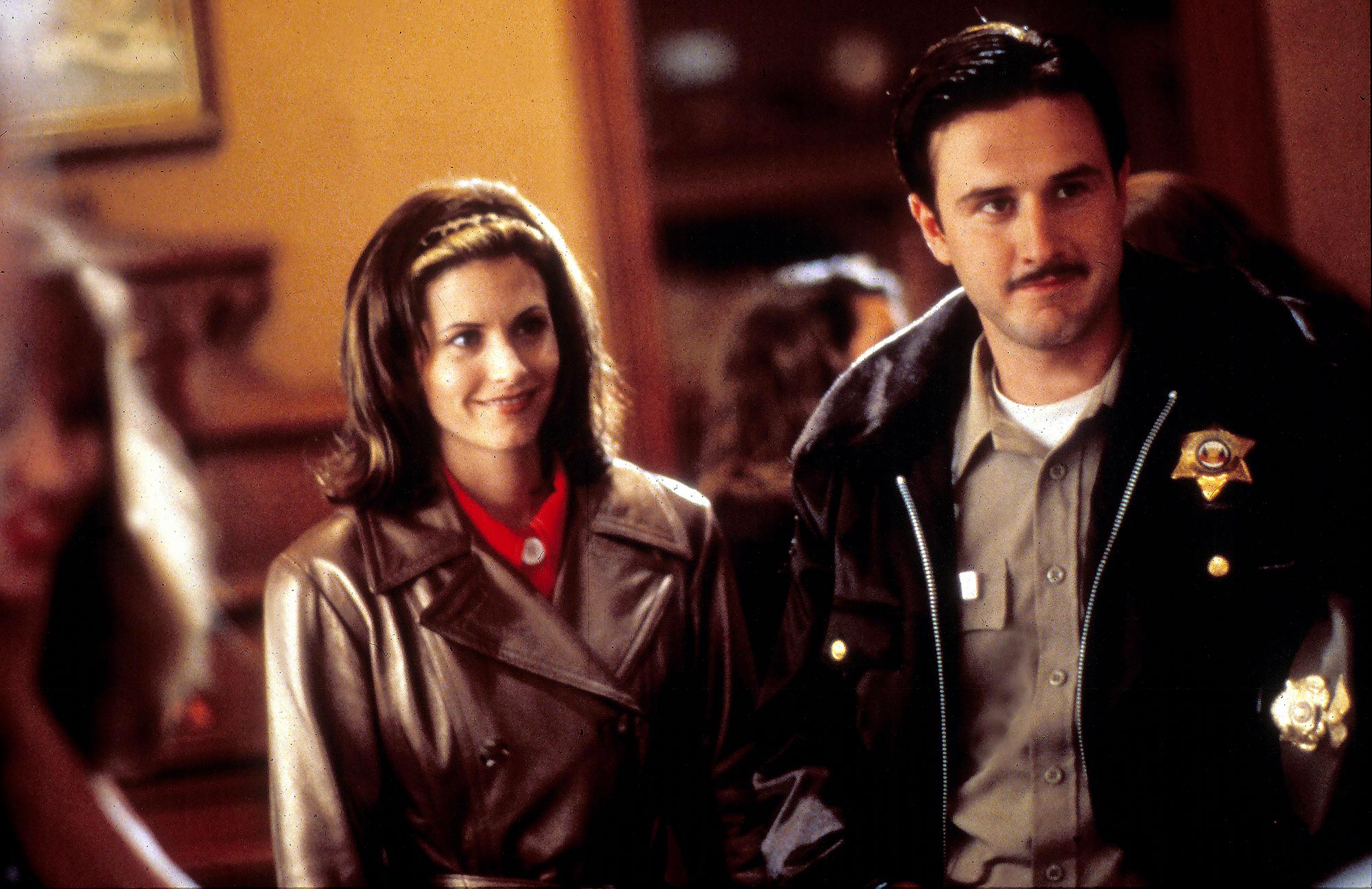 David Arquette พูดติดตลกว่าเขายังคง 'อยู่ในการบำบัด' กับความตาย 'Scream 5' ของ Dewey