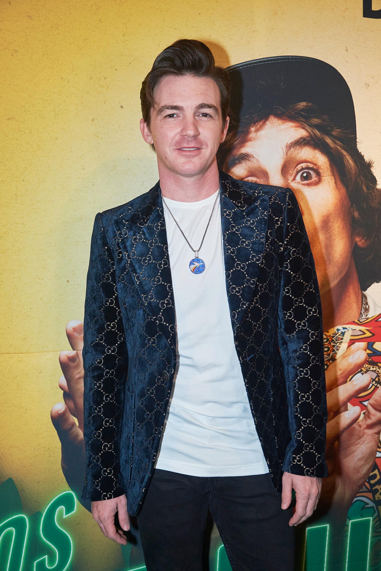 Drake Bell ให้เครดิตเพลงที่ช่วยเยียวยาเขาหลังจากเผชิญกับความท้าทายส่วนตัว