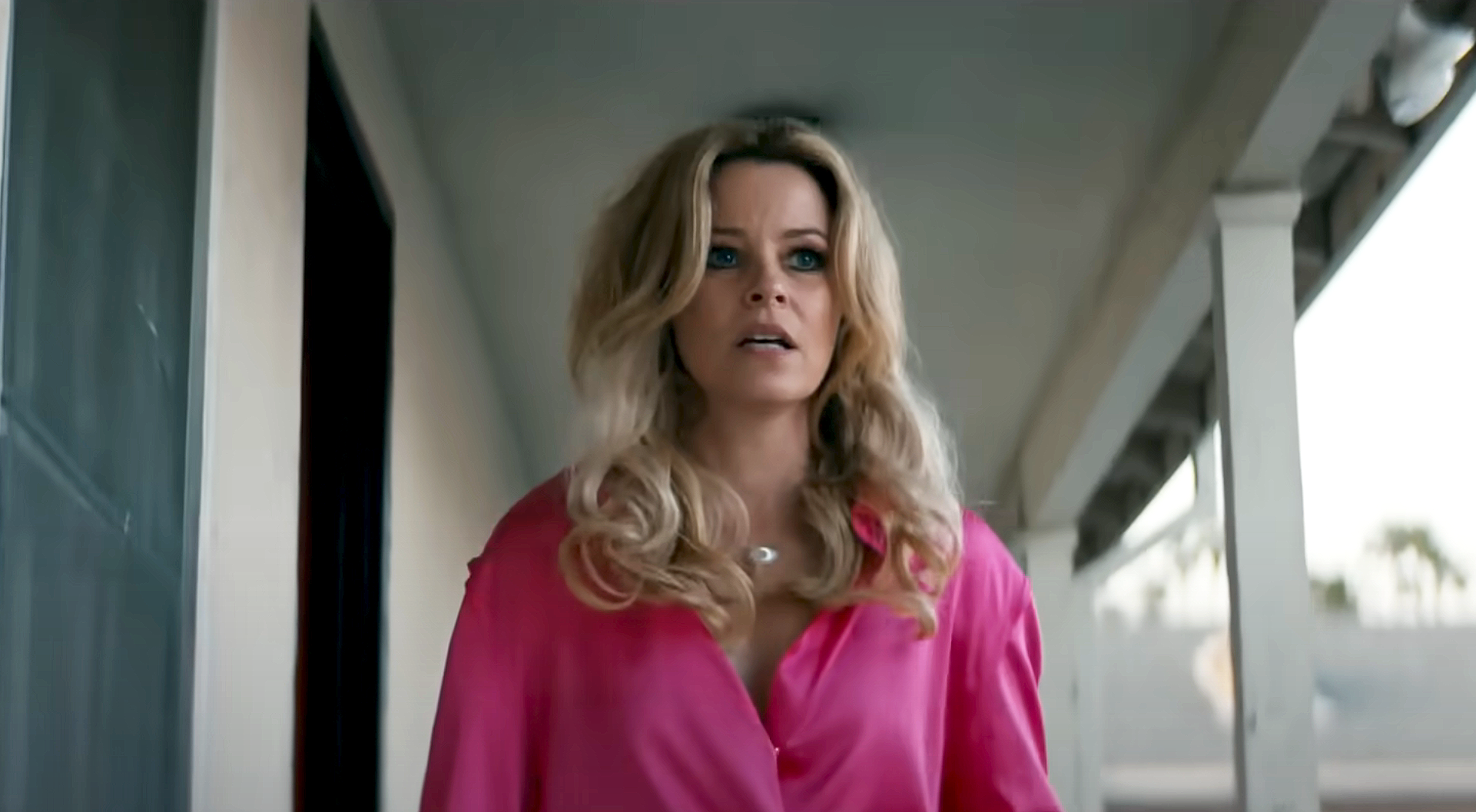 Elizabeth Banks 'Didn't Know' Thriller 'Skincare' สร้างจากเรื่องจริง