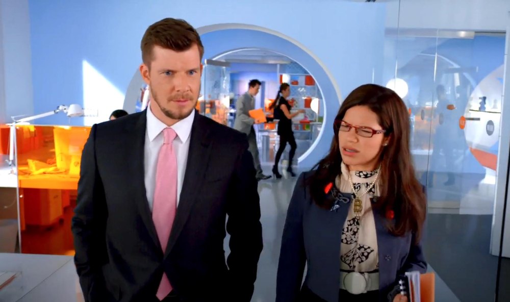 Eric Mabius dice que ver a sus compañeros de ‘Ugly Betty’ brillar se siente como 'ver a tus hermanos triunfar'