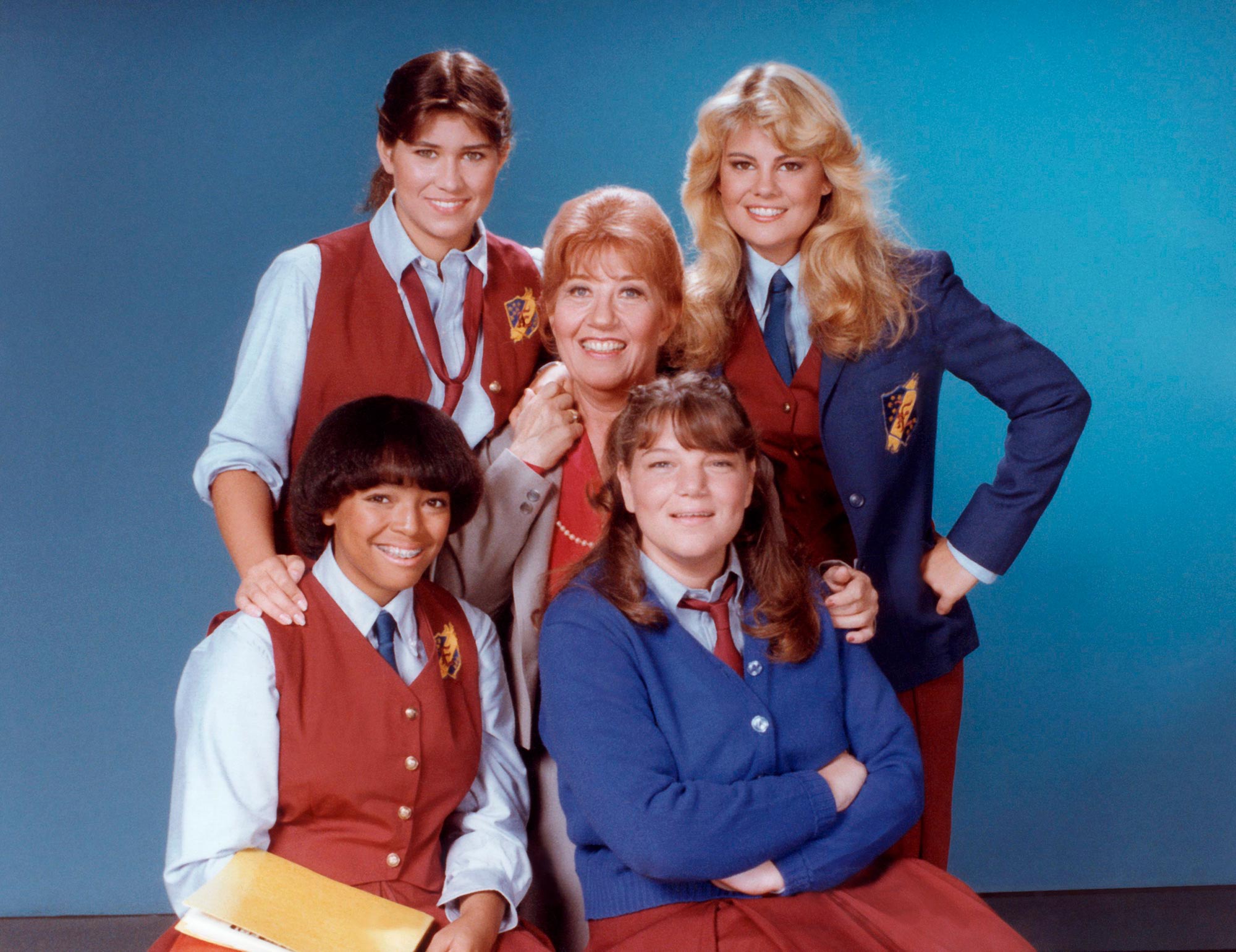 การรีบูต 'Facts of Life' ถูกห้ามเนื่องจาก 1 'Greedy Bitch' Mindy Cohn อ้างสิทธิ์