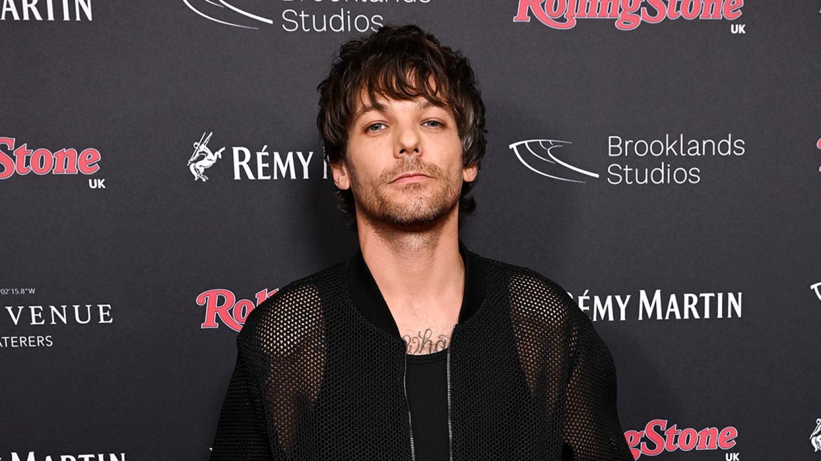 Feature Louis Tomlinson Is Embracing His Gray Hair at 32 and Fans Are Taking Notice