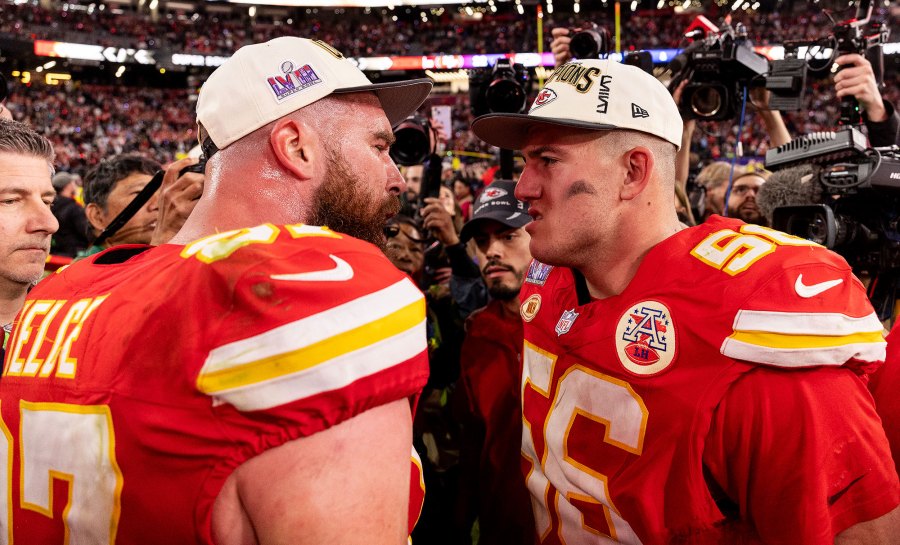 Feature Travis Kelce Shoves Teammate George Karlaftis After Hit on Kadarius Toney at Training Camp