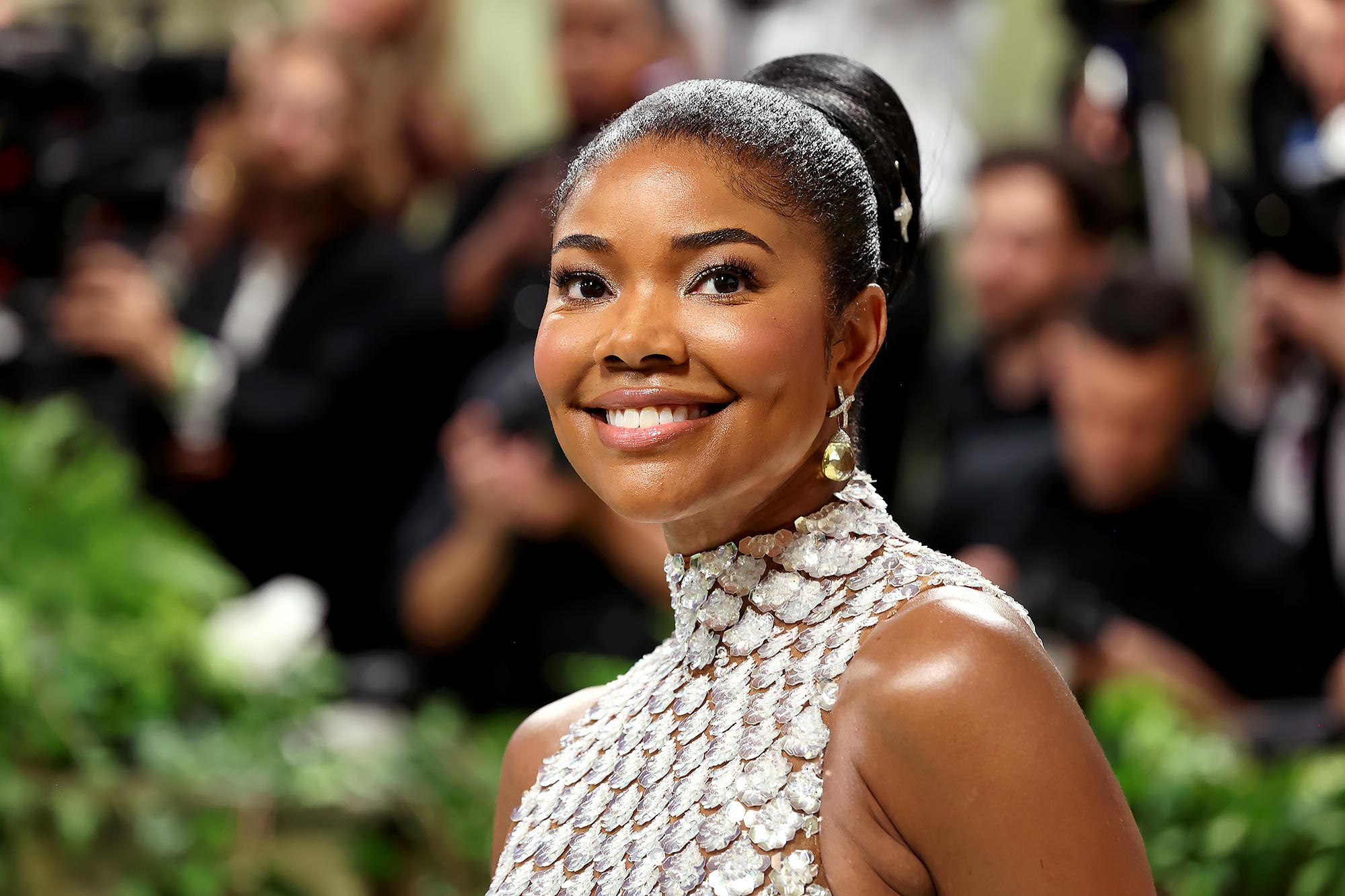 Cặp song sinh Gabrielle Union với con gái Kaavia tại buổi ra mắt phim 'Hậu duệ'