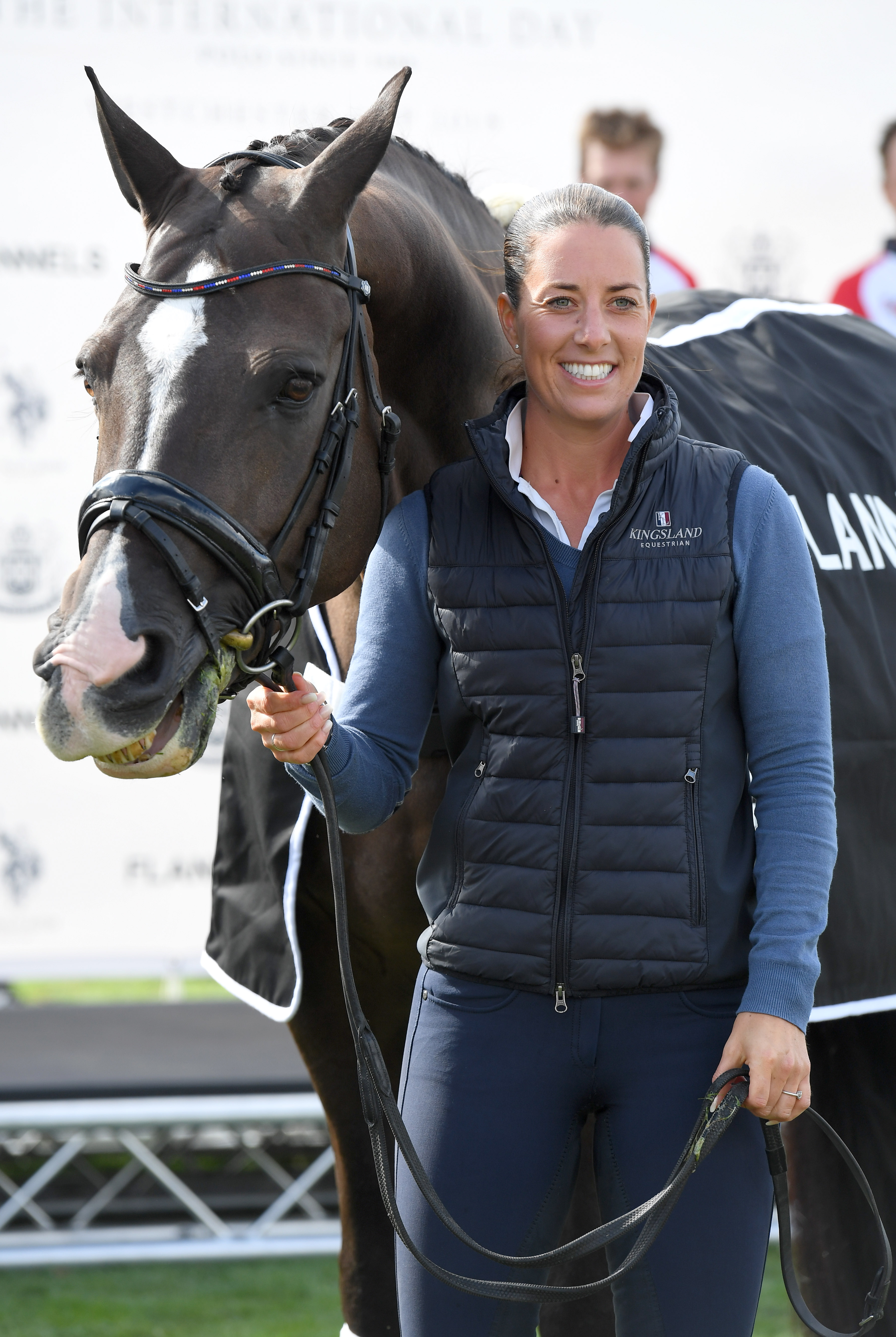 Reiterin Charlotte Dujardin verlässt die Olympischen Spiele, nachdem sie ihr Pferd angeblich ausgepeitscht hat