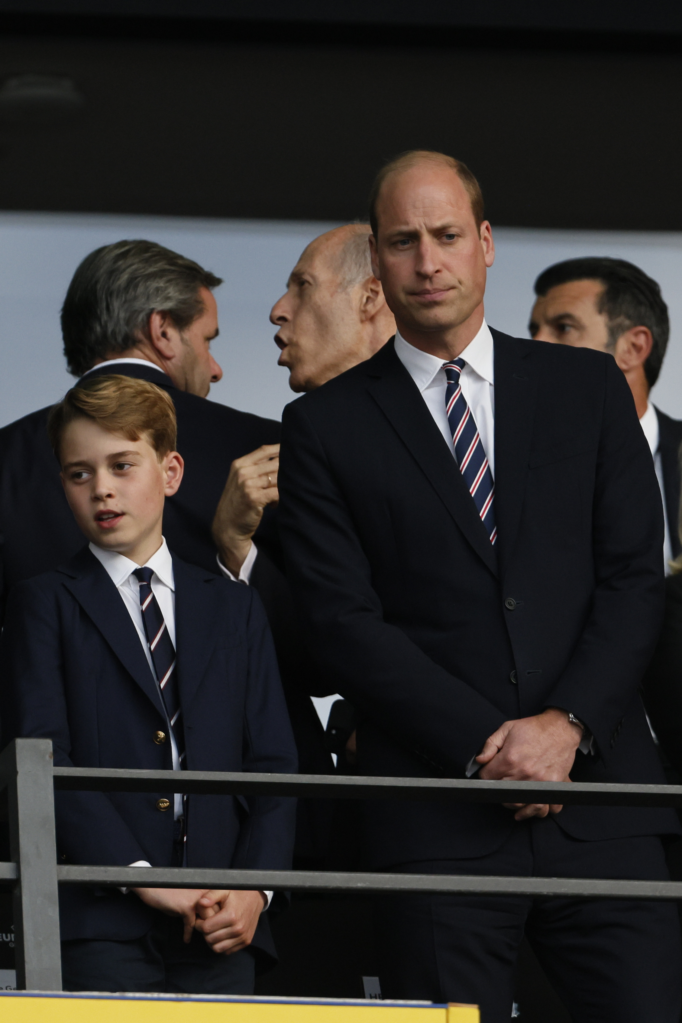 Prince George and Prince William look dejected during the UEFA EURO 2024 final match