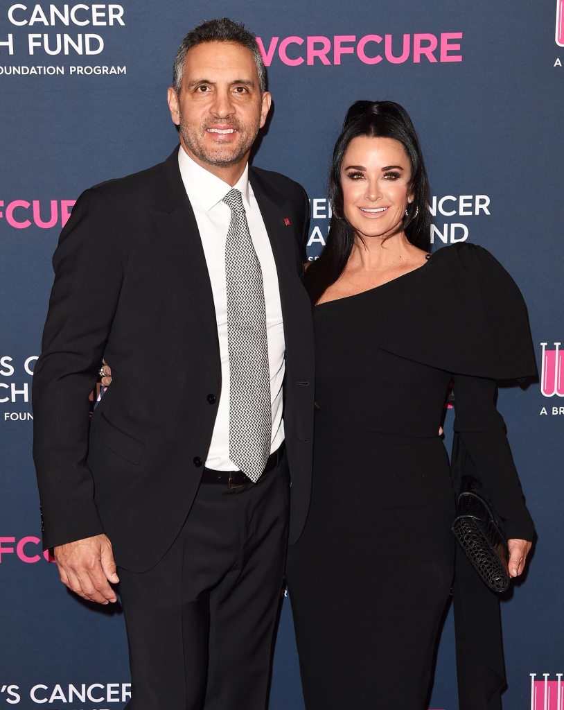 How Kyle Richards Reacted to Mauricios New Girlfriend