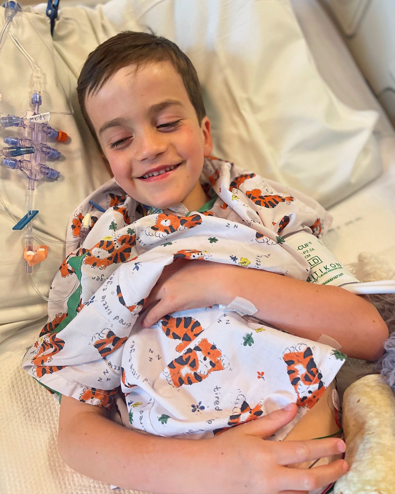 Jimmy Kimmel compartilha atualizações sobre o filho Billy após sua terceira cirurgia de coração aberto