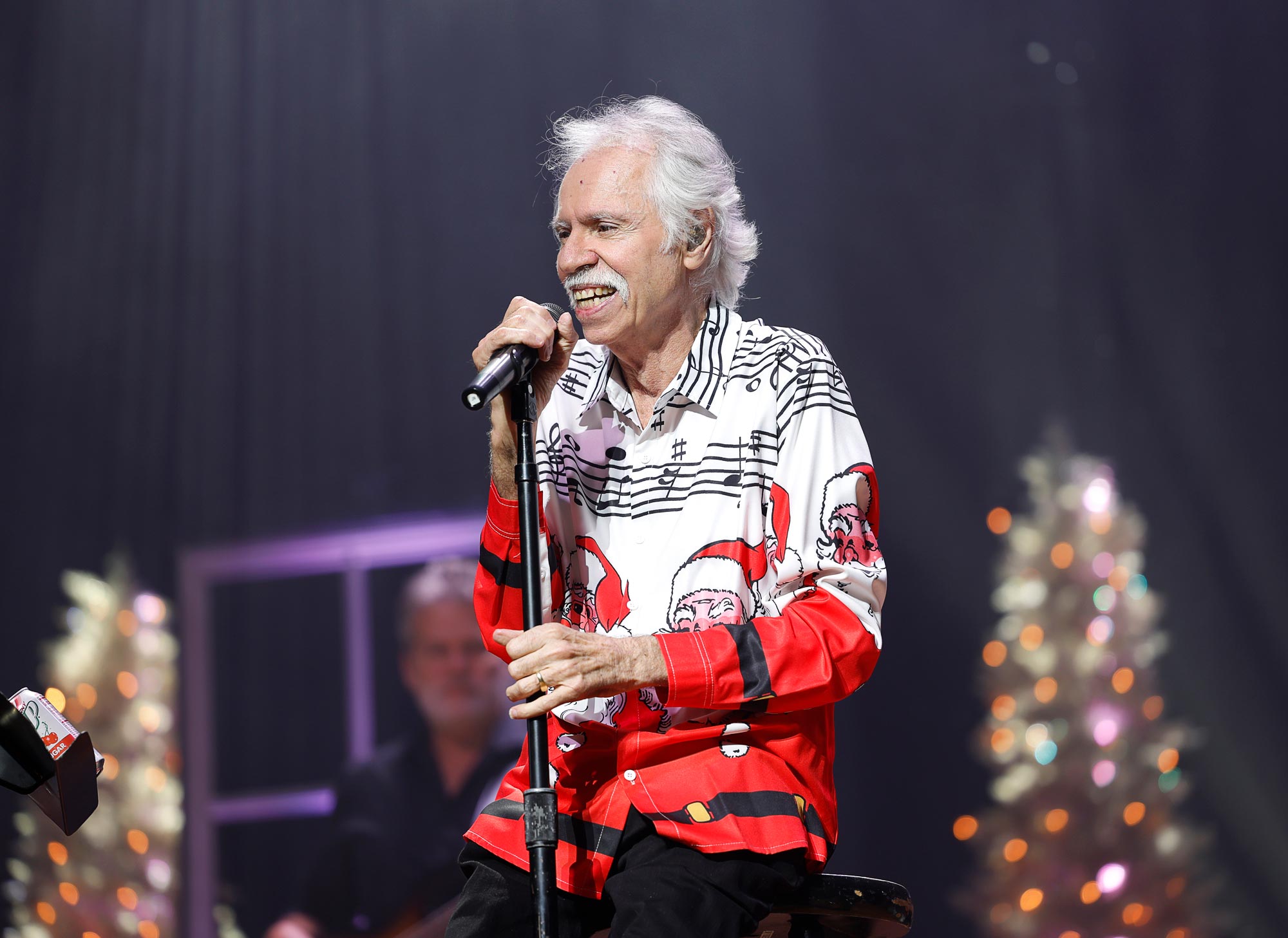 นักร้องเพลงคันทรี่ Joe Bonsall เสียชีวิตเมื่ออายุ 76 ปีจากภาวะแทรกซ้อน ALS