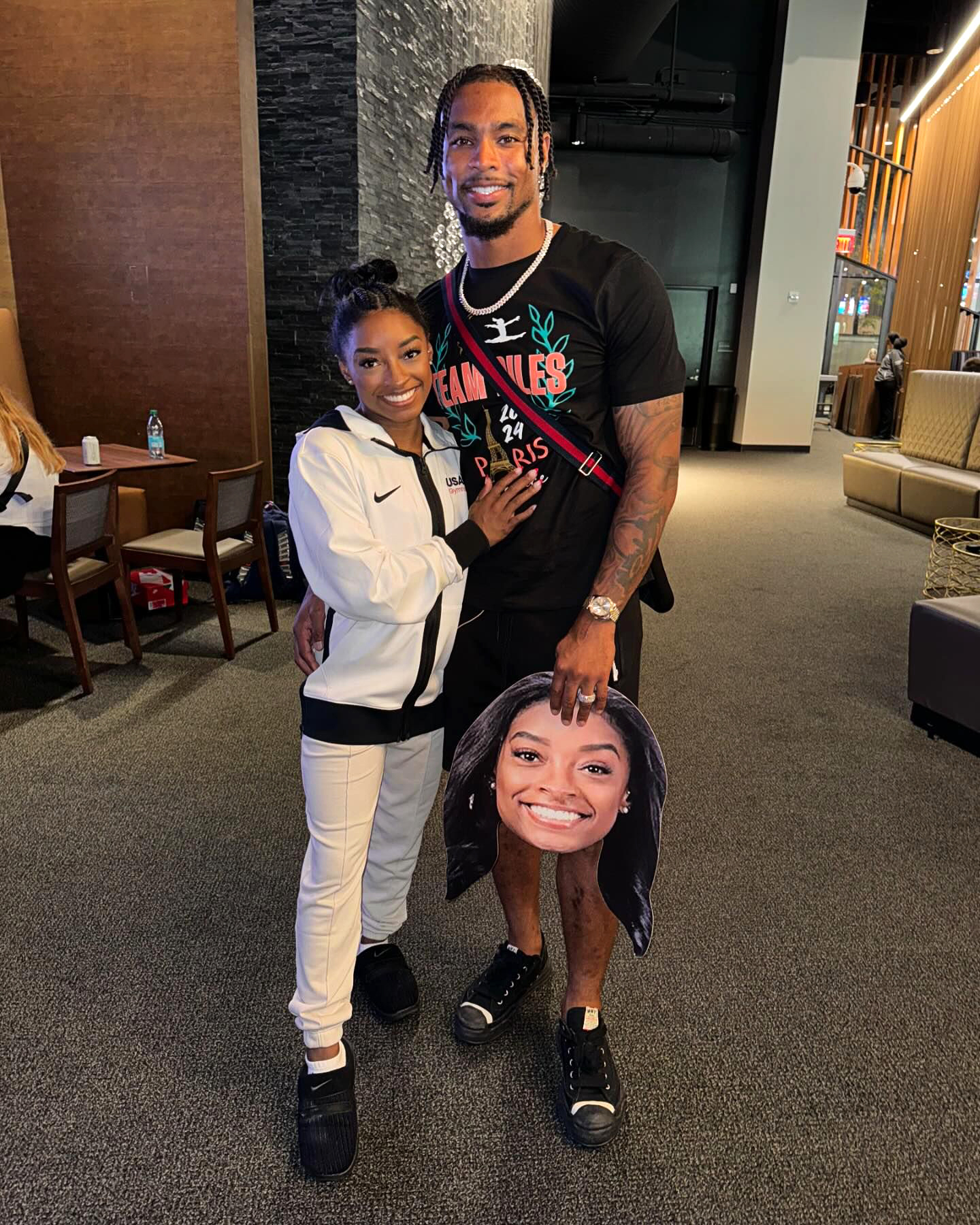 O que Jonathan Owens diz à esposa Simone Biles antes de uma grande competição