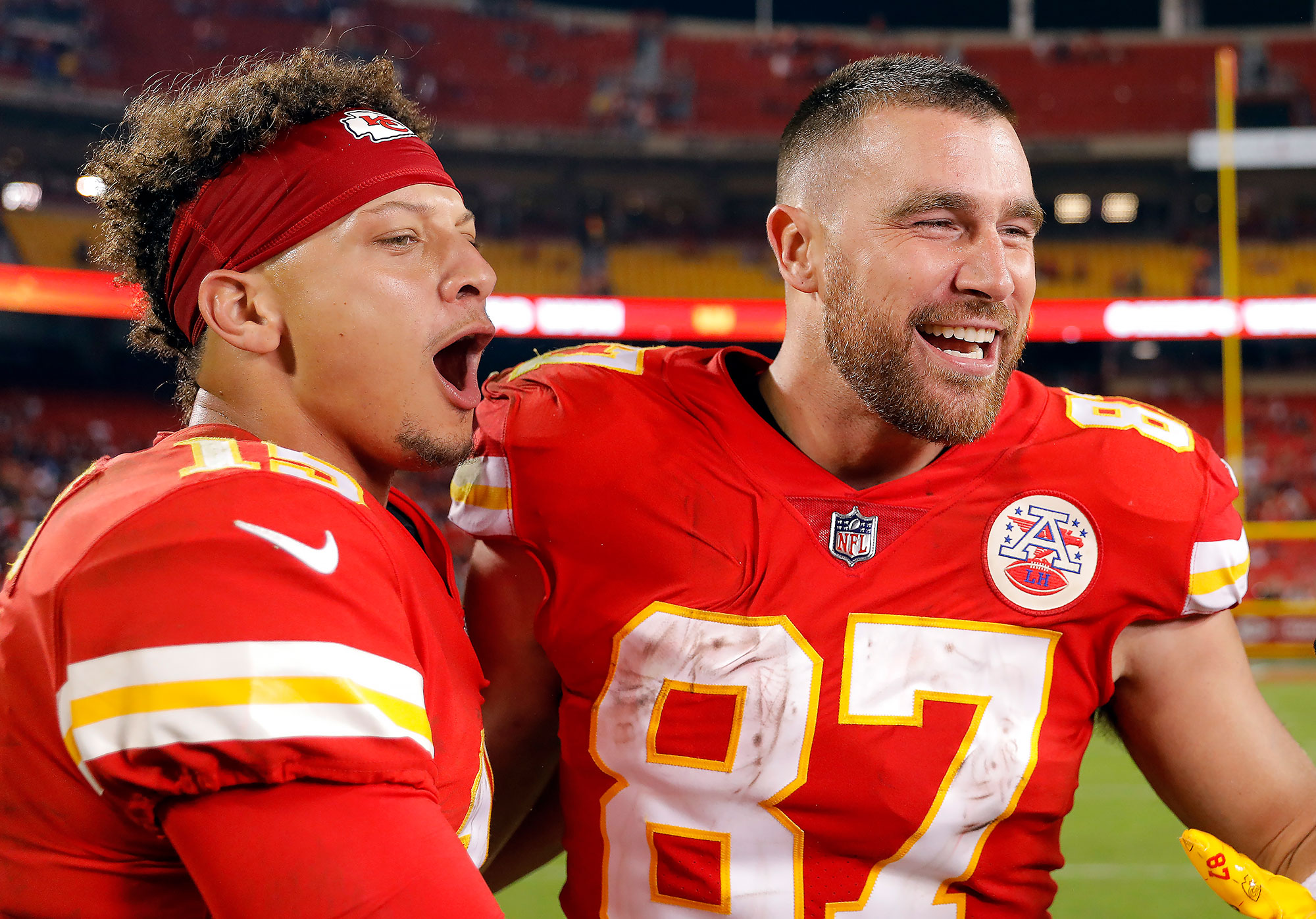 Patrick Mahomes revela que Travis Kelce manteve o toque hilário por 7 anos