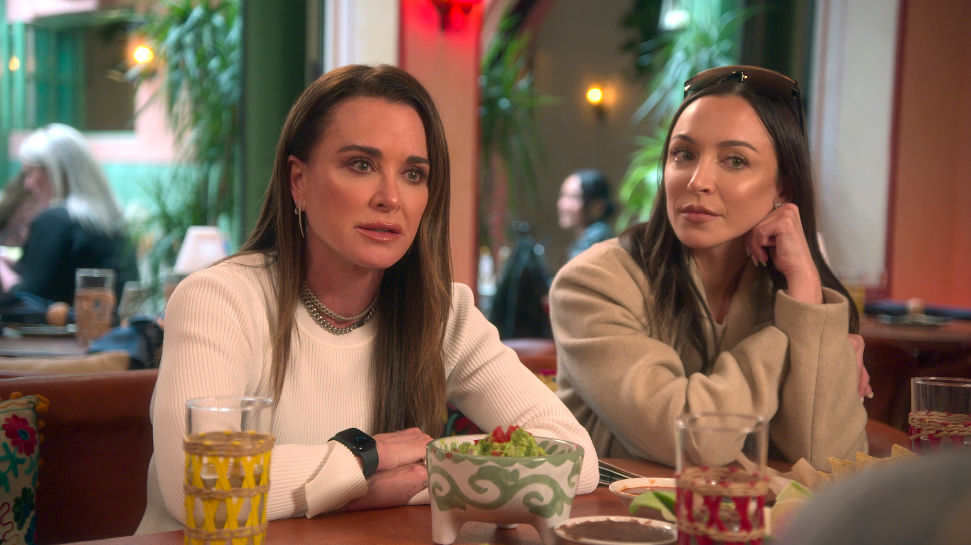 Kyle Richards'ın Kızı Farrah Los Angeles Emlakçısı Olarak Ne Kadar Kazanıyor?