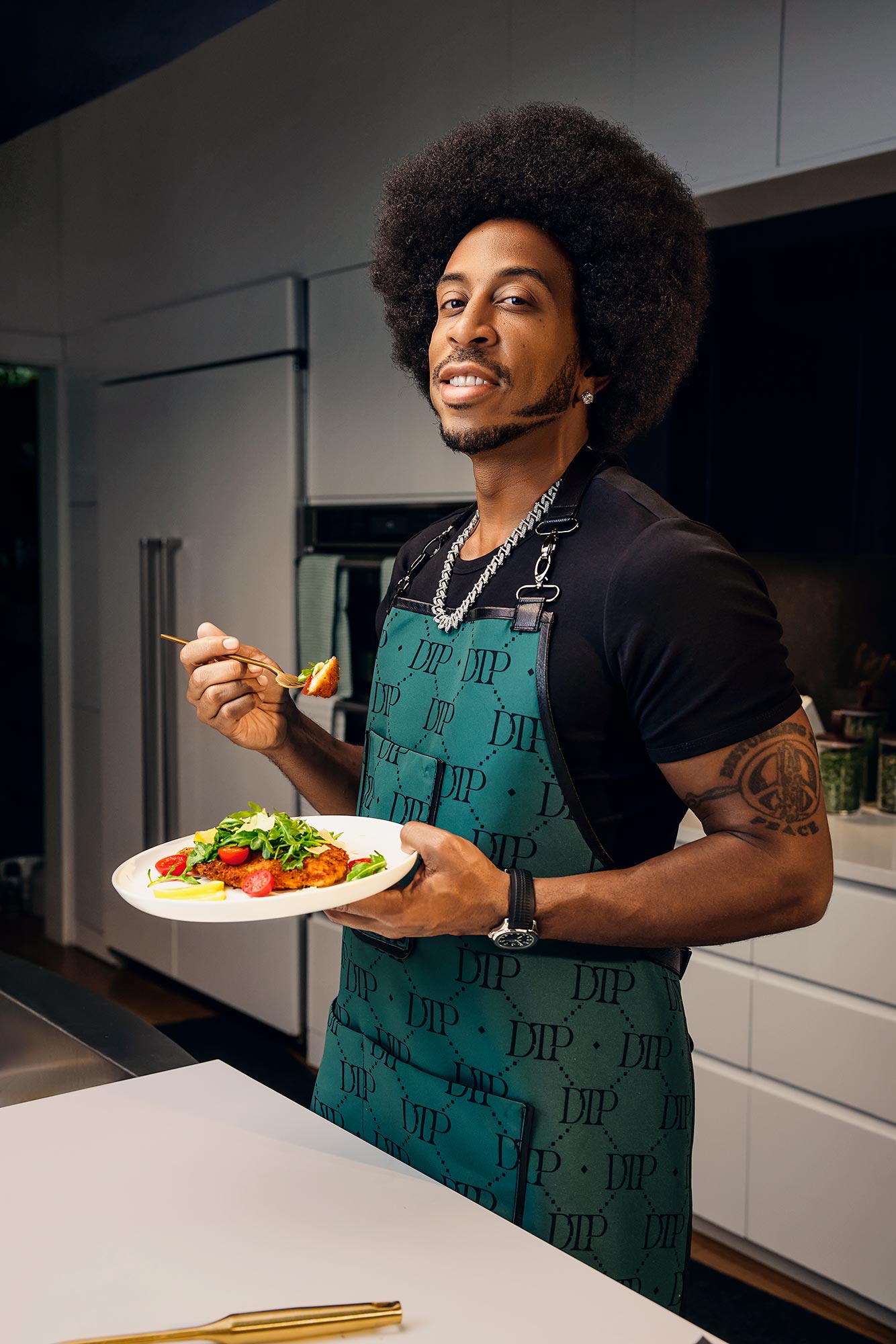 Ludacris führt uns durch sein tägliches Training – und seine „Cheat Day“-Genusse