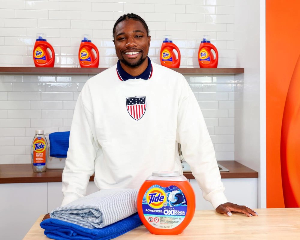 Olympian Noah Lyles Jokes About Criticism of His Painted Nails I Find It Entertaining