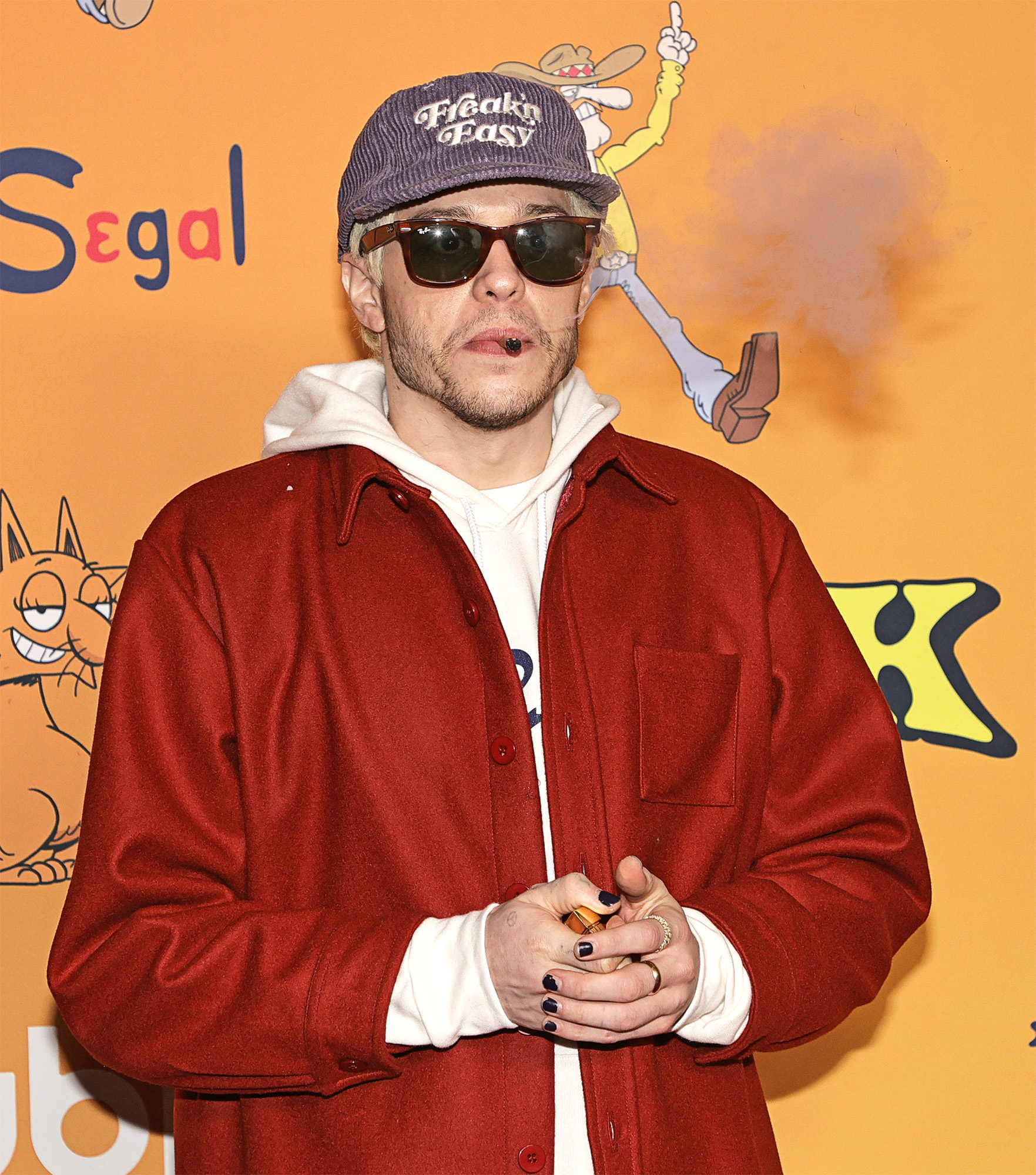 Pete Davidson ujawnia, że ​​po odwyku nadal nie może „rzucić” trawki