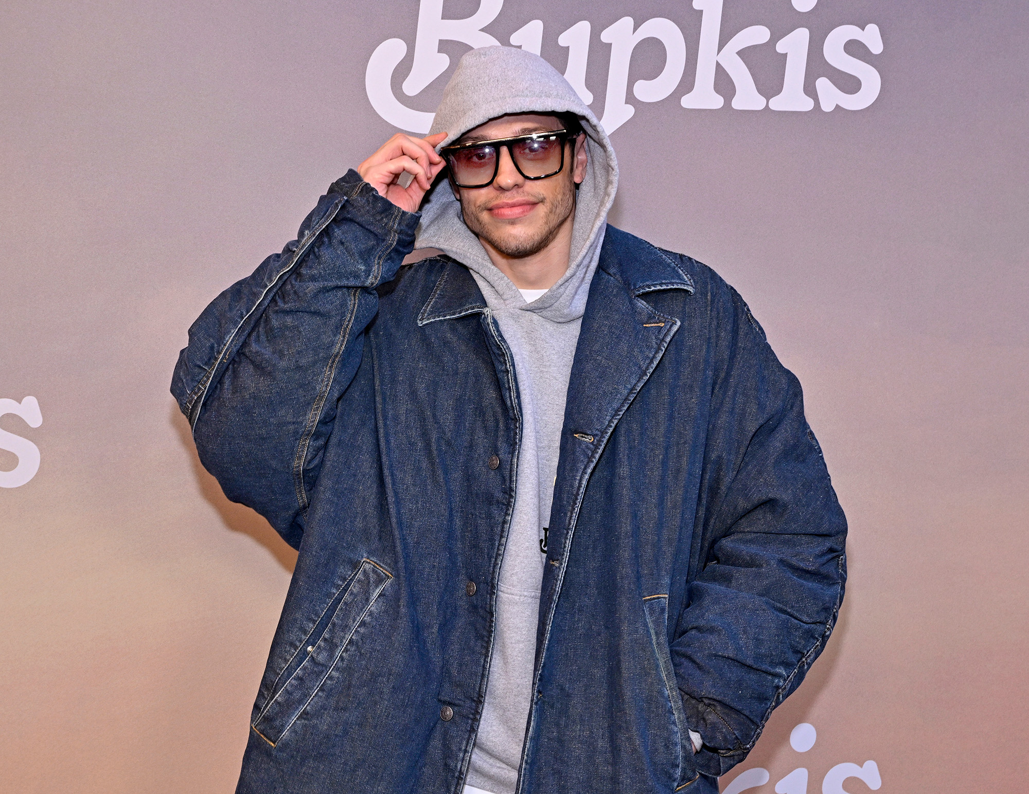 Pete Davidson permanece em tratamento para sua saúde mental